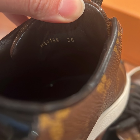 Louis Vuitton Monogram Frontrow Sneaker 38 Excellent Conditon - Picture 3 of 13